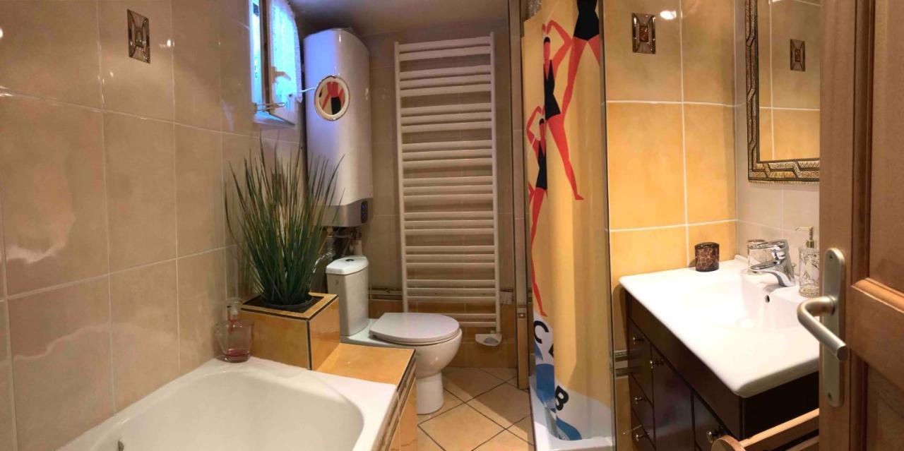 Maison D'Hotes Spa Terrasse Parking Privatifs نيفي المظهر الخارجي الصورة